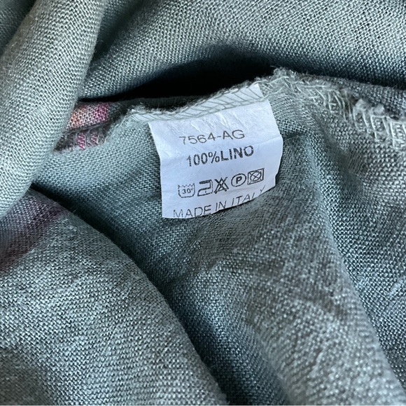 100% linen summer top breezy and light - has not been worn - Picture 3 of 3